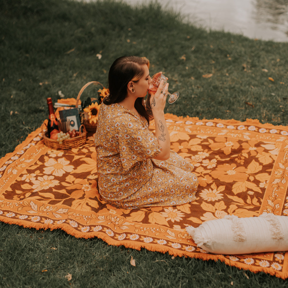 The Ultimate Guide to Creating a Luxury Picnic Setup