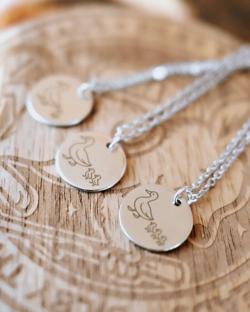 Personalised Custom Engraved Mother Duck Pendant Necklace - Bilby Threads
