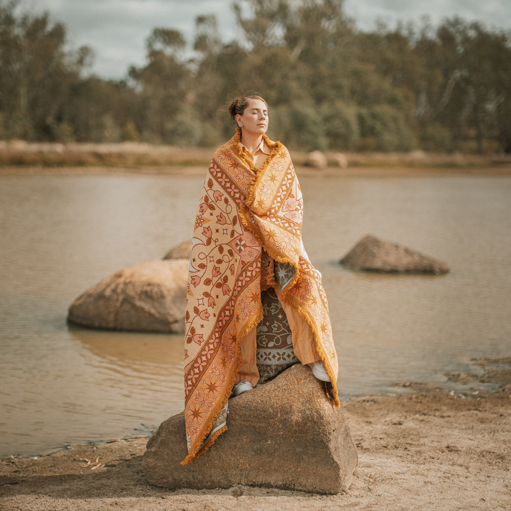 Luna Woven Picnic Rug - Bilby Threads
