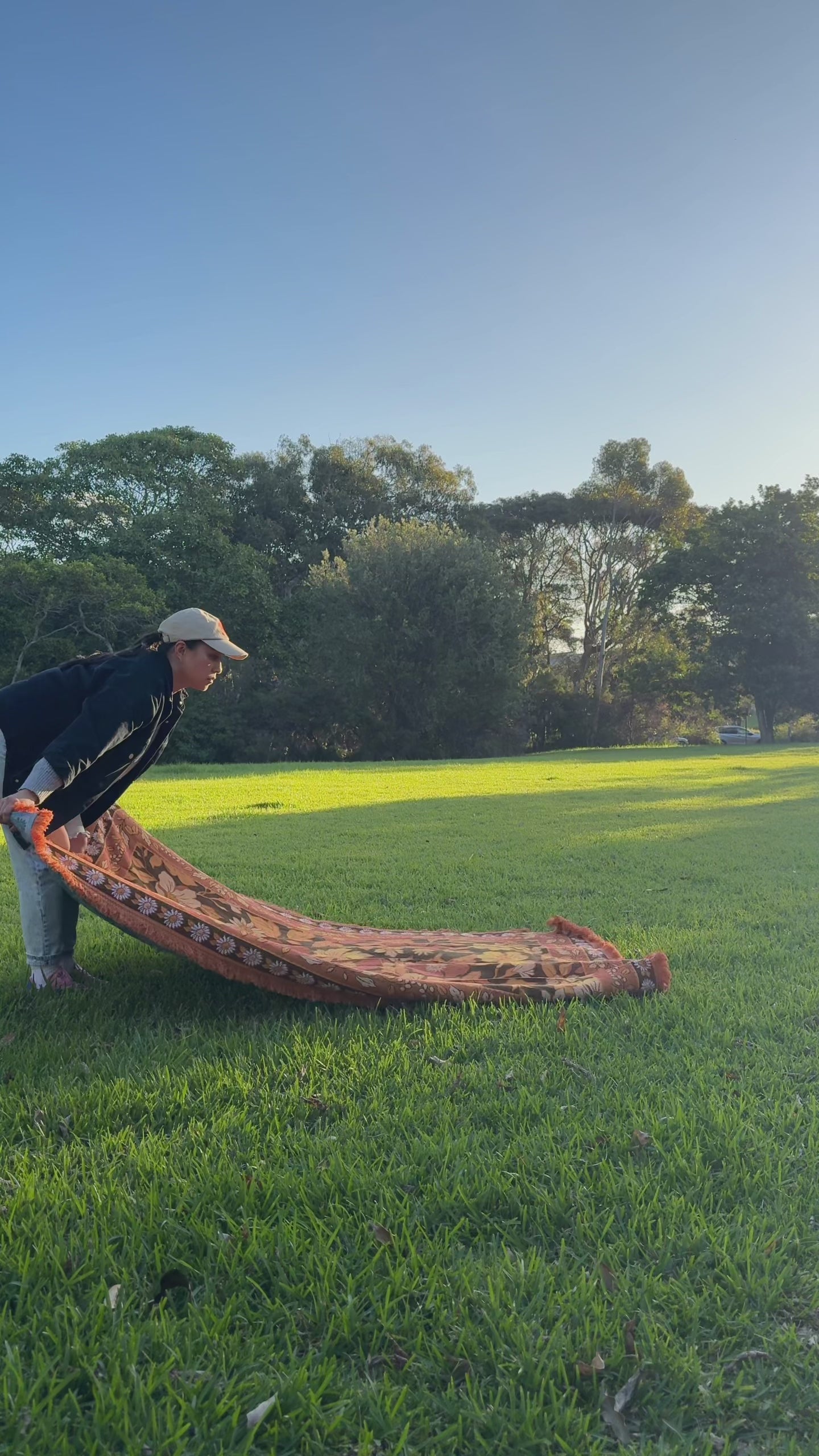 Load video: Crispwood Woven Picnic Rug