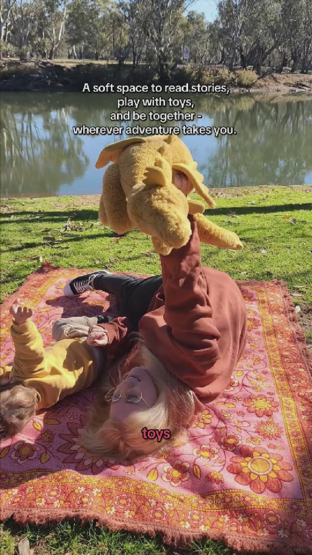 Load video: Bloom Woven Picnic Rug