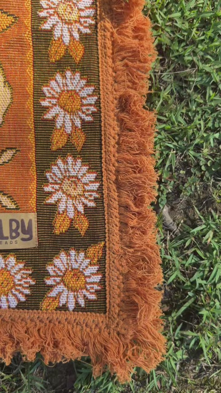 Load video: Crispwood Woven Picnic Rug