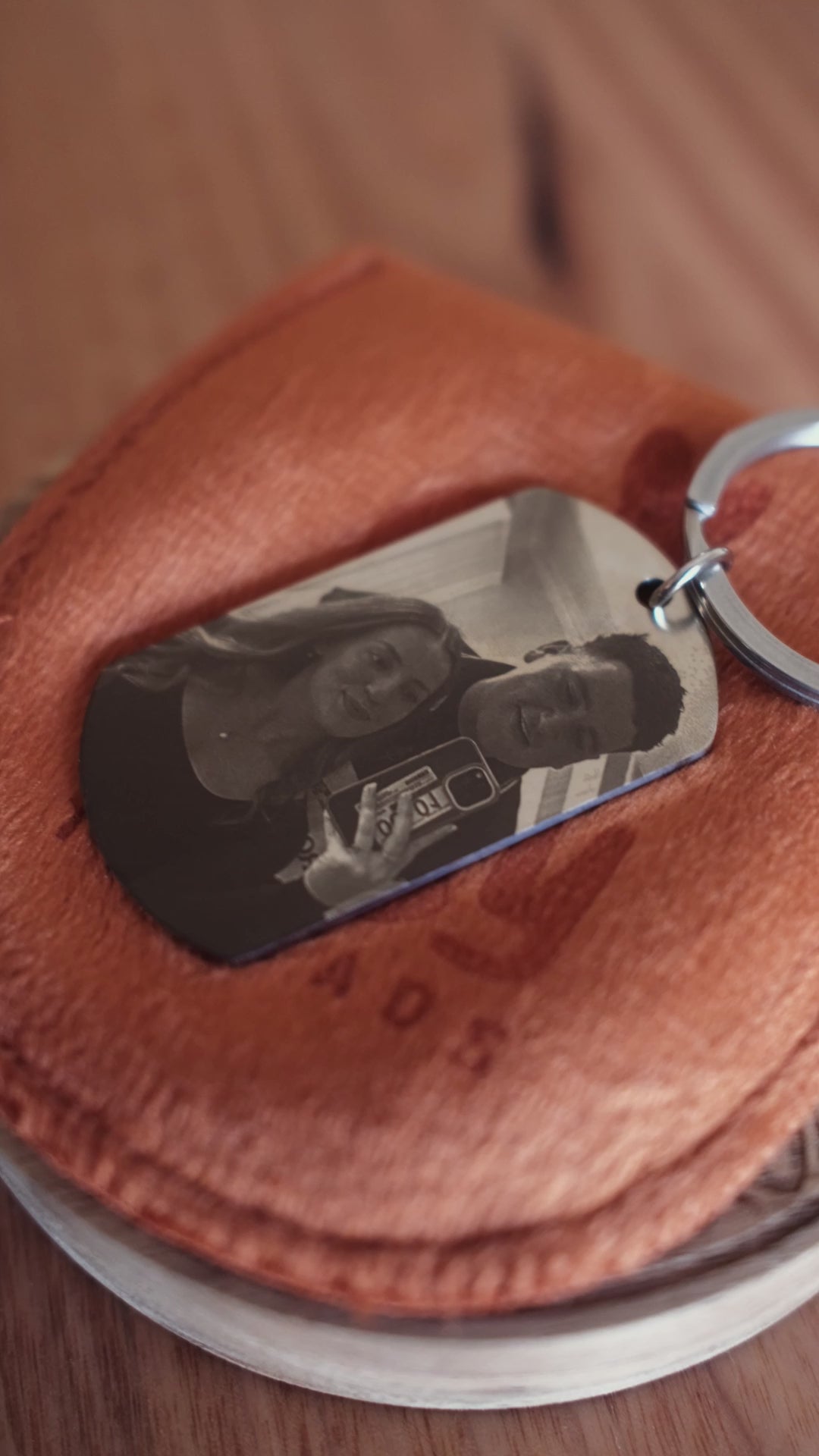 Load video: Personalised Stainless Steel Dog Tag Keychain - Engrave Your Photo, Name or Message